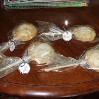 Pie Pops on wooden table